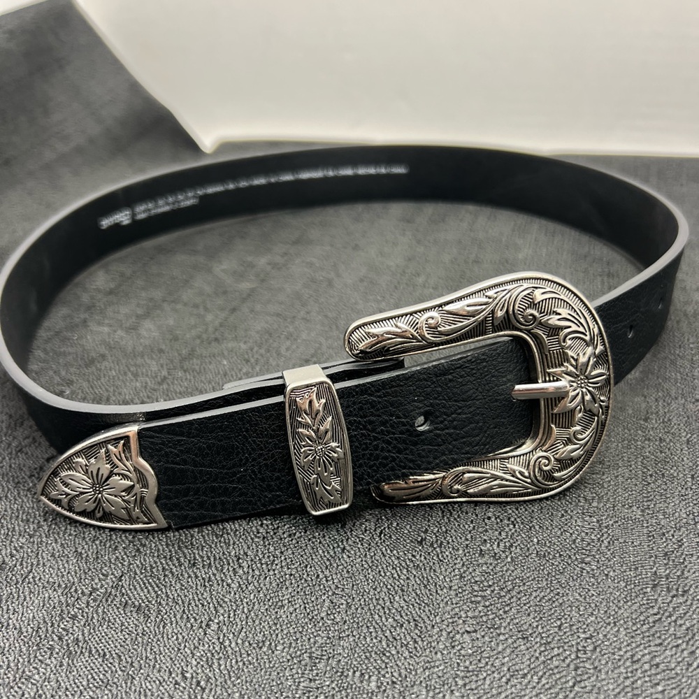 H&M Black Leather Belt with Silver Western Buckle